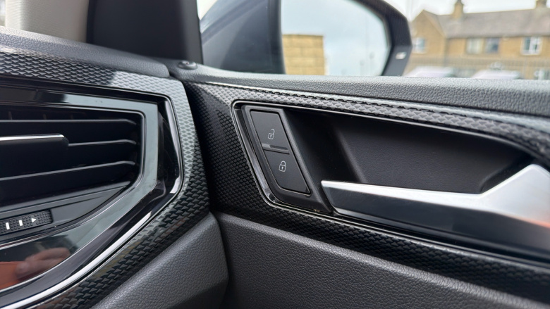 Volkswagen Polo 1.0 TSI Life 5dr Petrol Hatchback